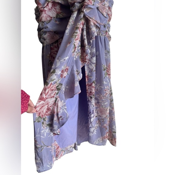 ASTR The Label Kiana Floral Rucked Dress Size Medium - Picture 8 of 12
